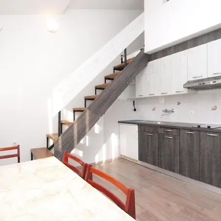 Apartment Fuer 4 Personen Ca 35 Qm In Cervar-porat, Istrien Istrische Riviera *