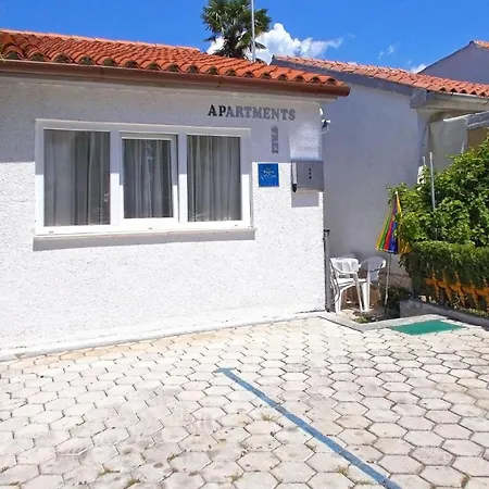 Apartment Fuer 4 Personen Ca 35 Qm In Cervar-porat, Istrien Istrische Riviera